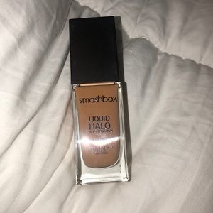 SMASHBOX LIQUID HALO HD FOUNDATION